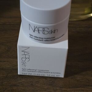 NARS Skin Light Reflecting Moisturizer